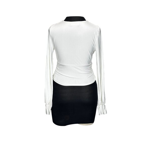 Elegant White Ruched V-Neck Blouse Top - Picture 4 of 9